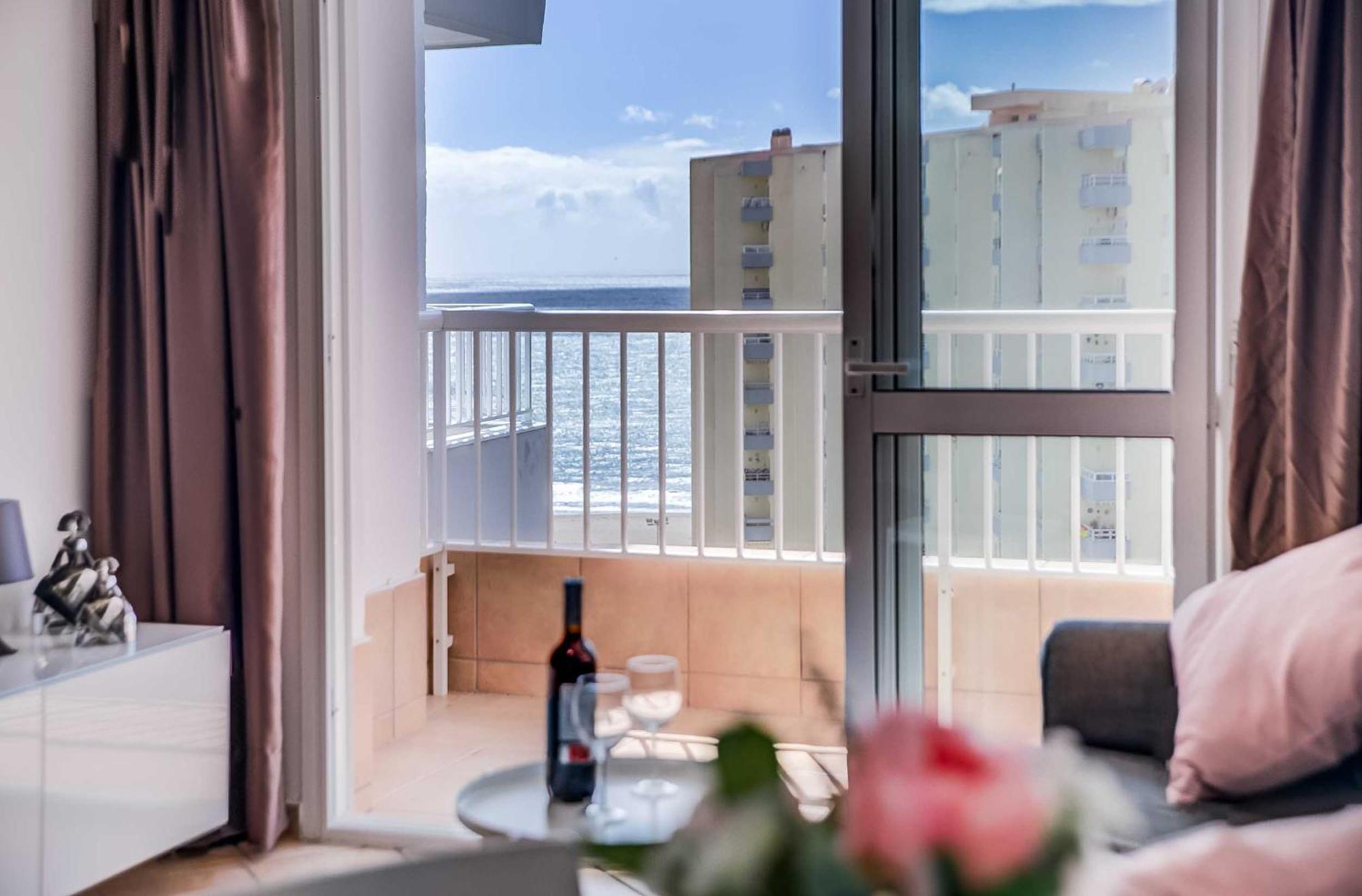 Puerto Marina, Apartamento Frente Al Mar 贝纳尔马德纳 外观 照片