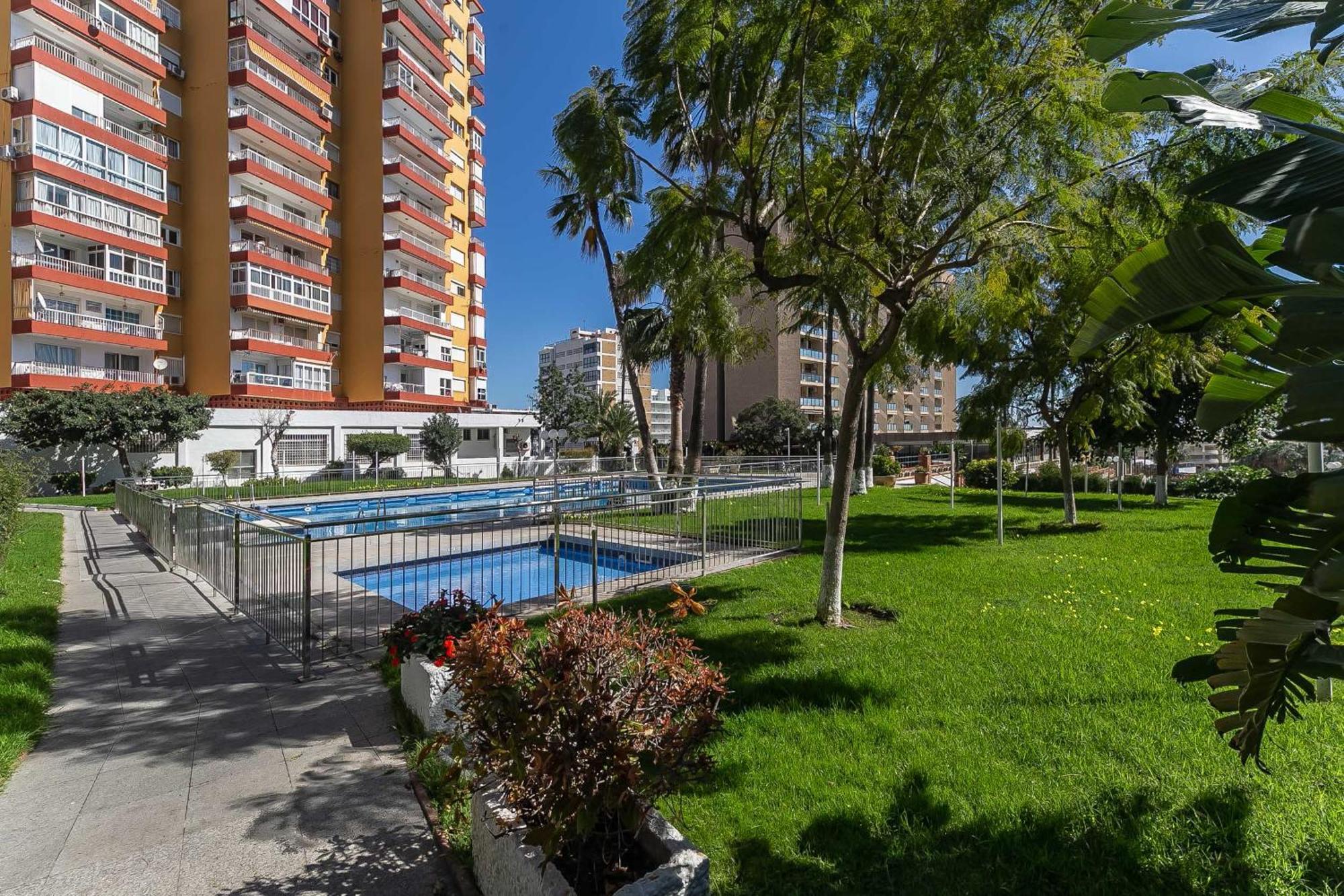 Puerto Marina, Apartamento Frente Al Mar 贝纳尔马德纳 外观 照片
