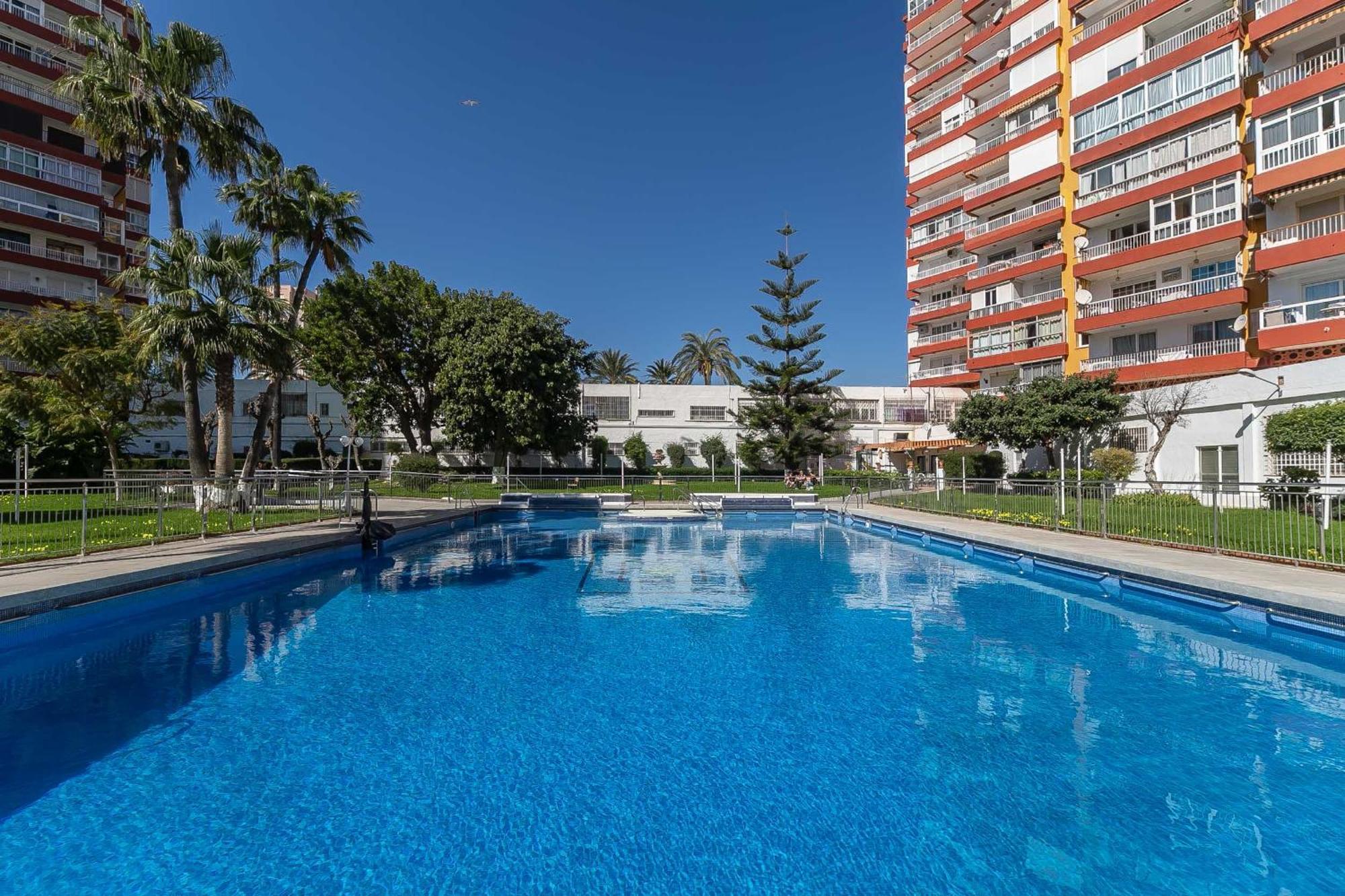 Puerto Marina, Apartamento Frente Al Mar 贝纳尔马德纳 外观 照片