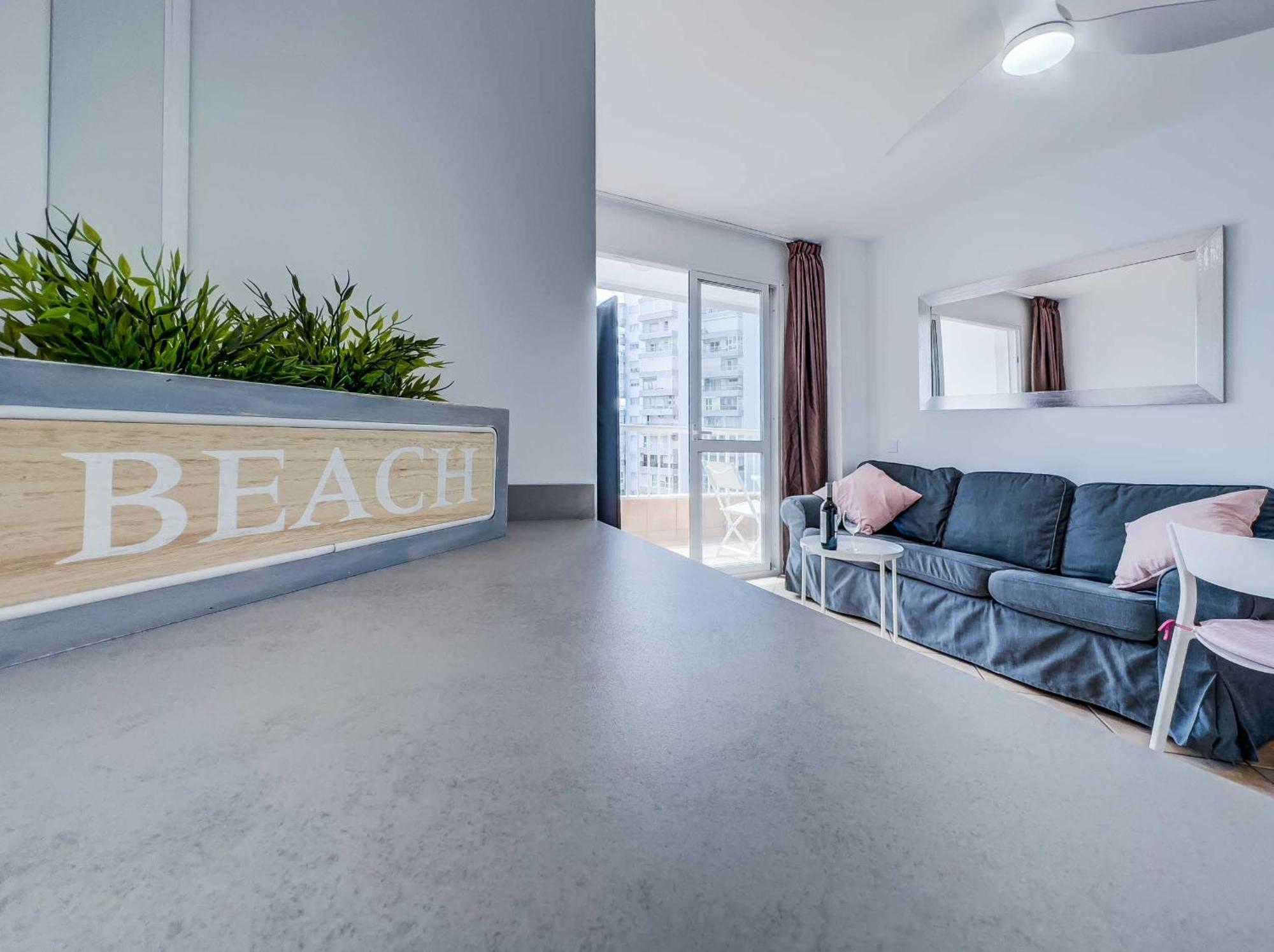 Puerto Marina, Apartamento Frente Al Mar 贝纳尔马德纳 外观 照片