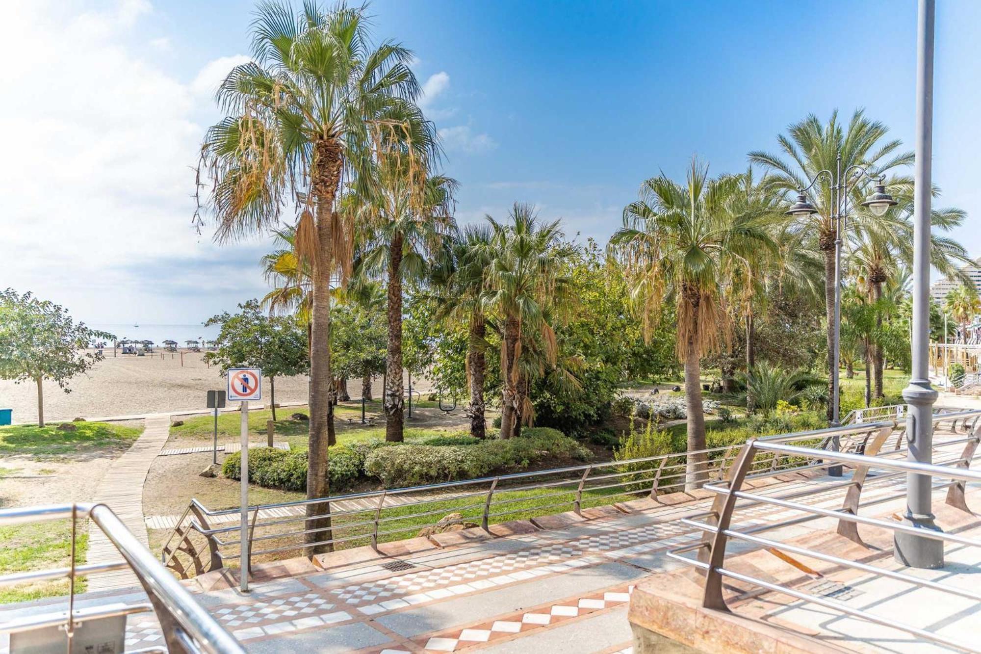 Puerto Marina, Apartamento Frente Al Mar 贝纳尔马德纳 外观 照片