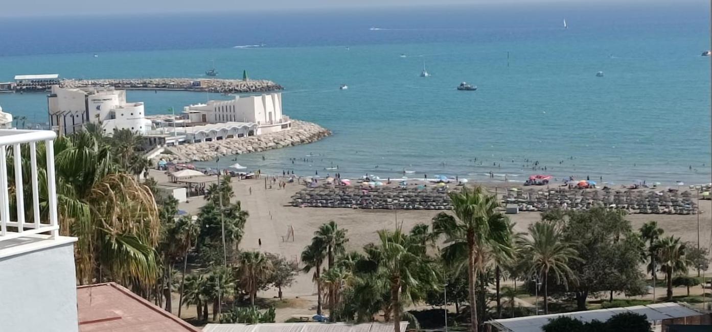 Puerto Marina, Apartamento Frente Al Mar 贝纳尔马德纳 外观 照片